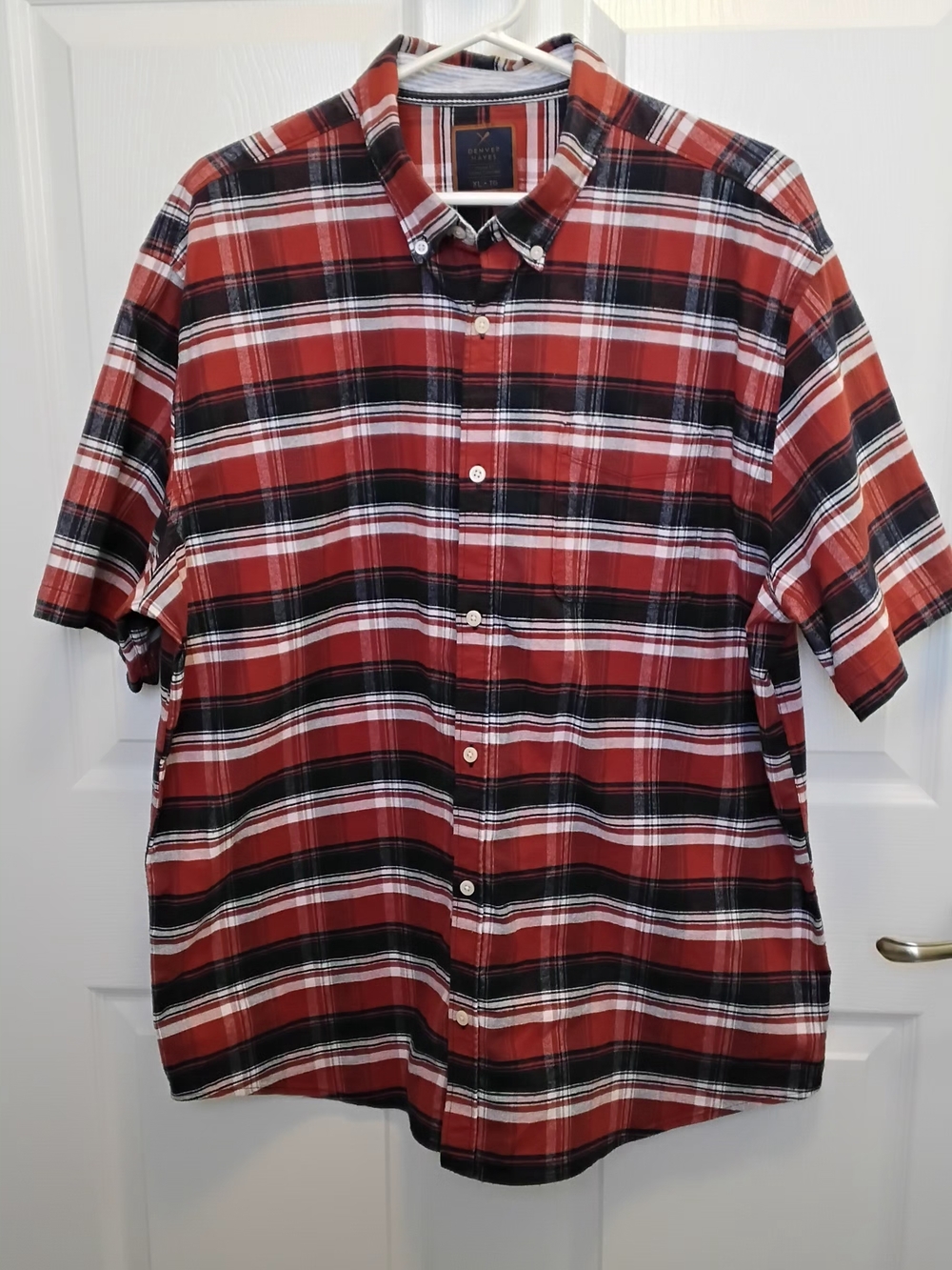 Denver Hayes Red‎ and Black Plaid Short-Sleeve